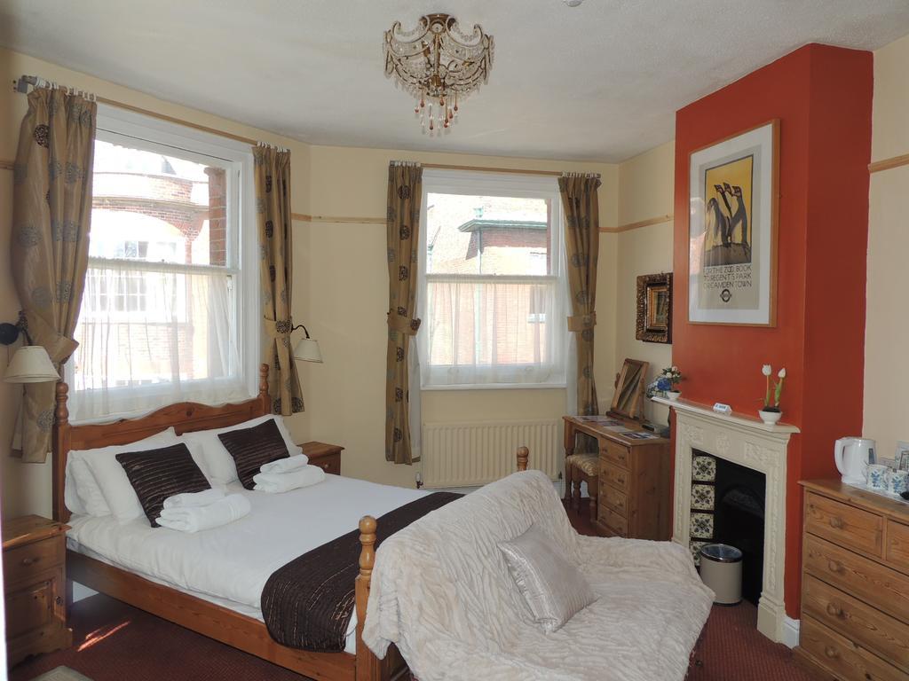 Railway Hotel Faversham Quarto foto